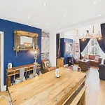 Holiday home Host & - Falcon Retreat Whitby